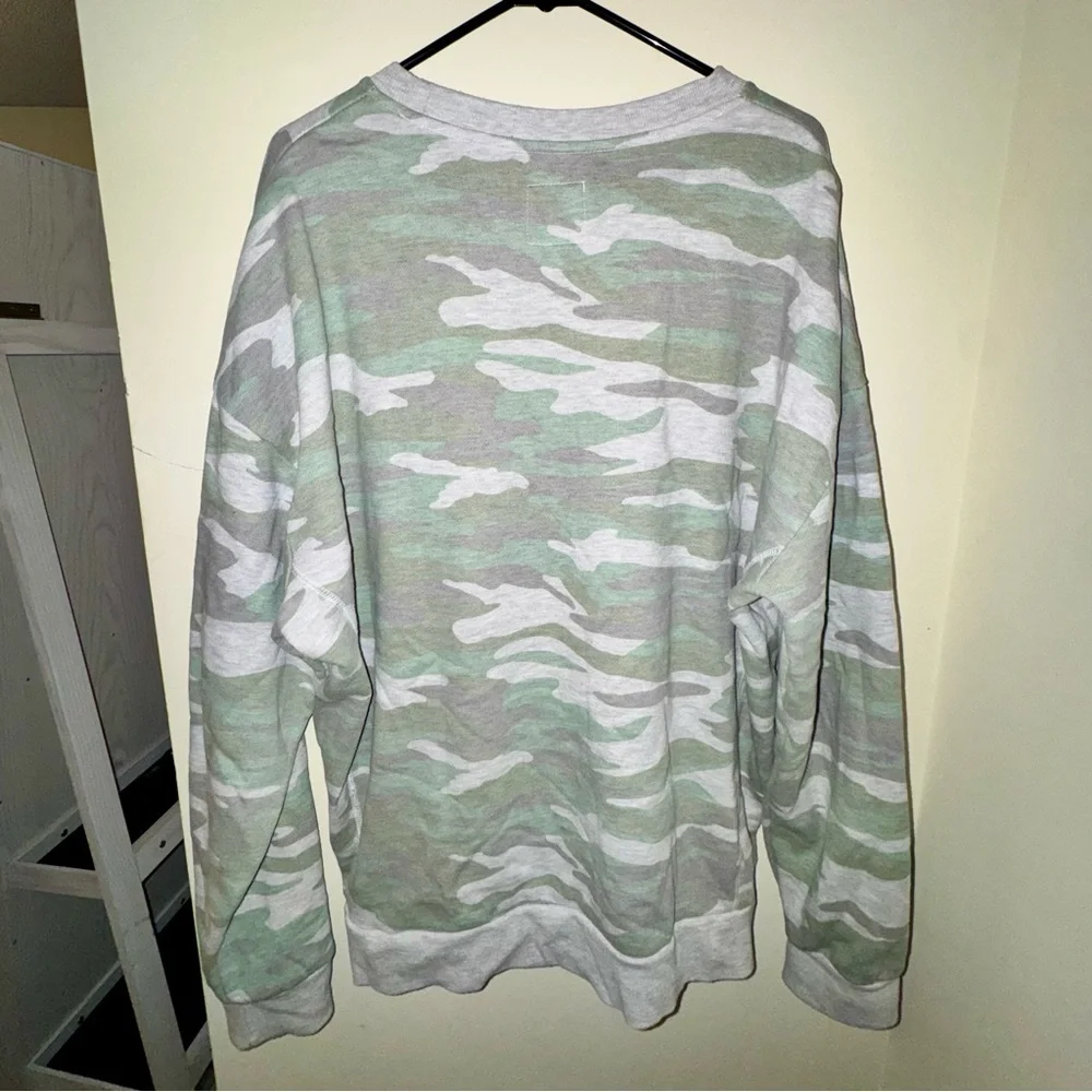 Reflex Women's Camouflage Sweatshirt - Green and Gray - Picture 6 of 8